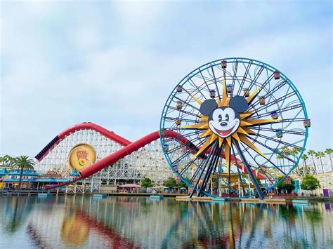 Reliving the magic: Experiencing Disneyland through its theme tune